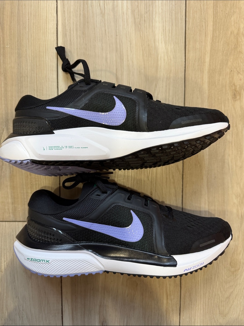 Nike Black and Lavender Running Sneakers